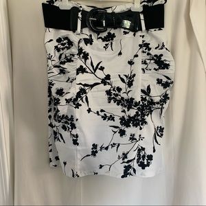 Women’s black and white floral pencil skirt 2XL